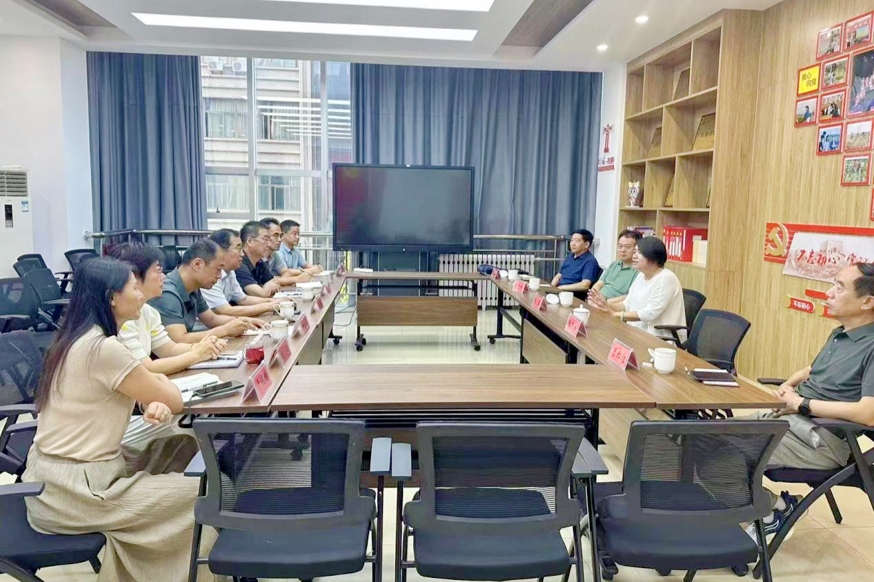 东营市一邦农业科技开发有限公司一行到我校考察交流